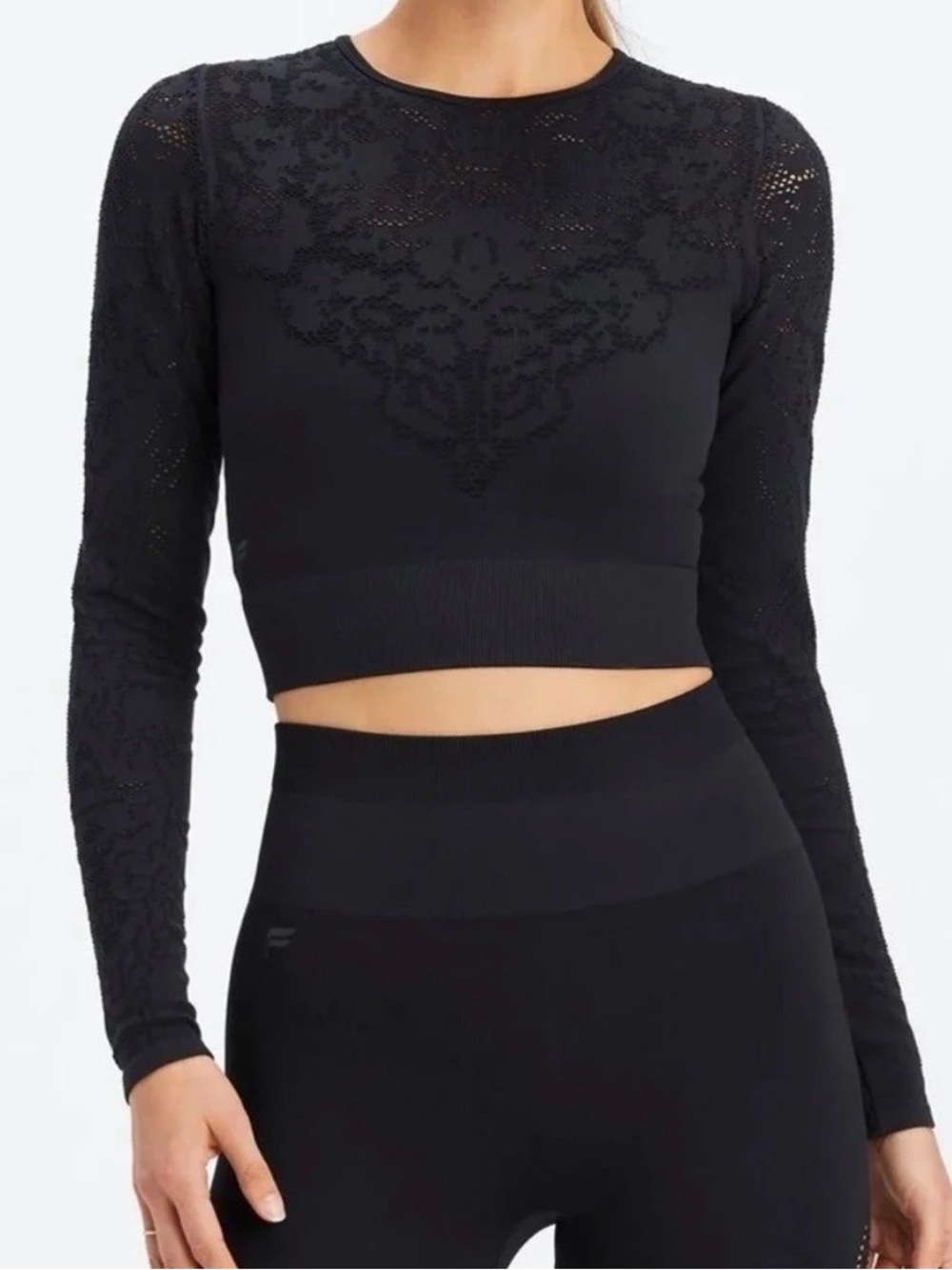 Fabletics Seamless Lace Long Sleeve Crop Top Black - Picture 1 of 4